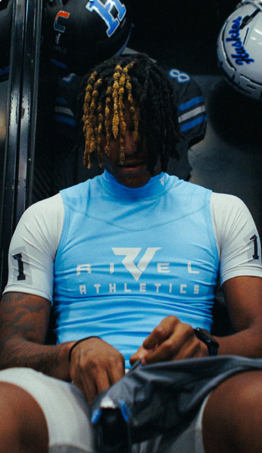 Gameday High Collar Rivel Compression Top