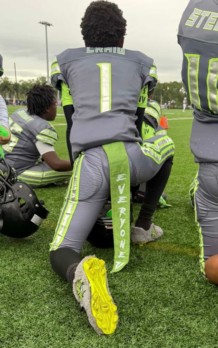 Rivel Extra Long Streamer Football Towel