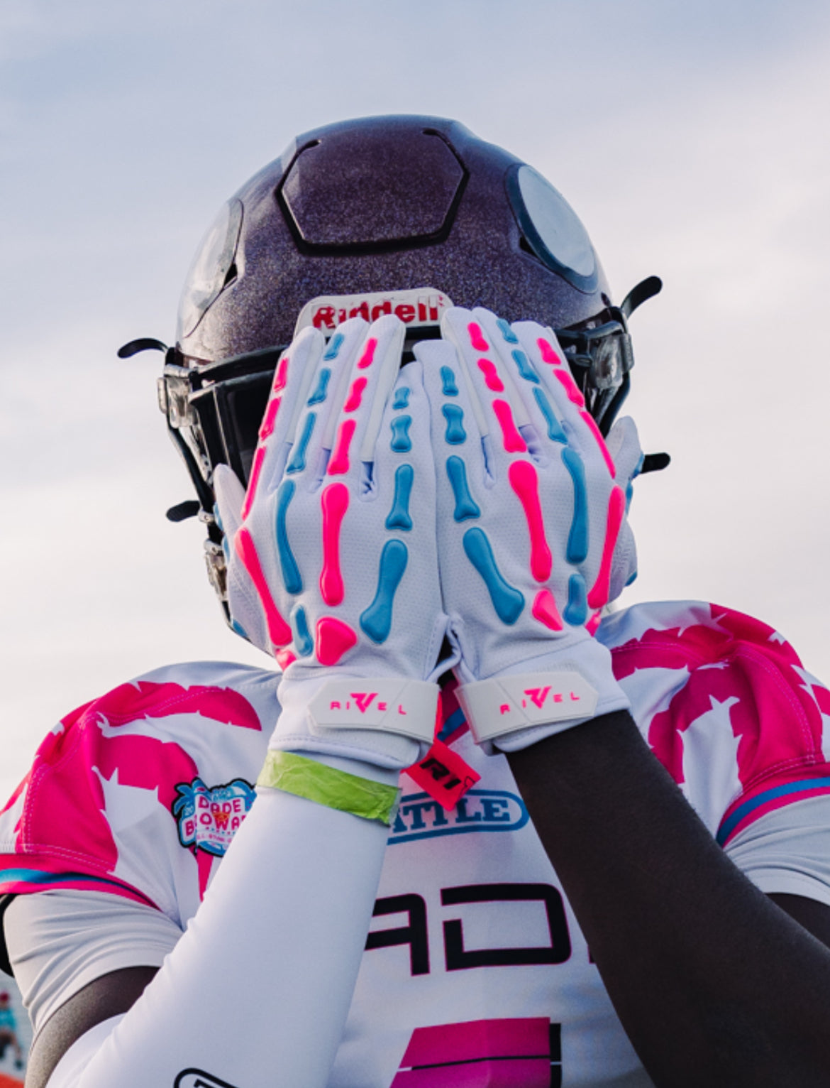 Reaper White Series Bones Football Gloves image 0