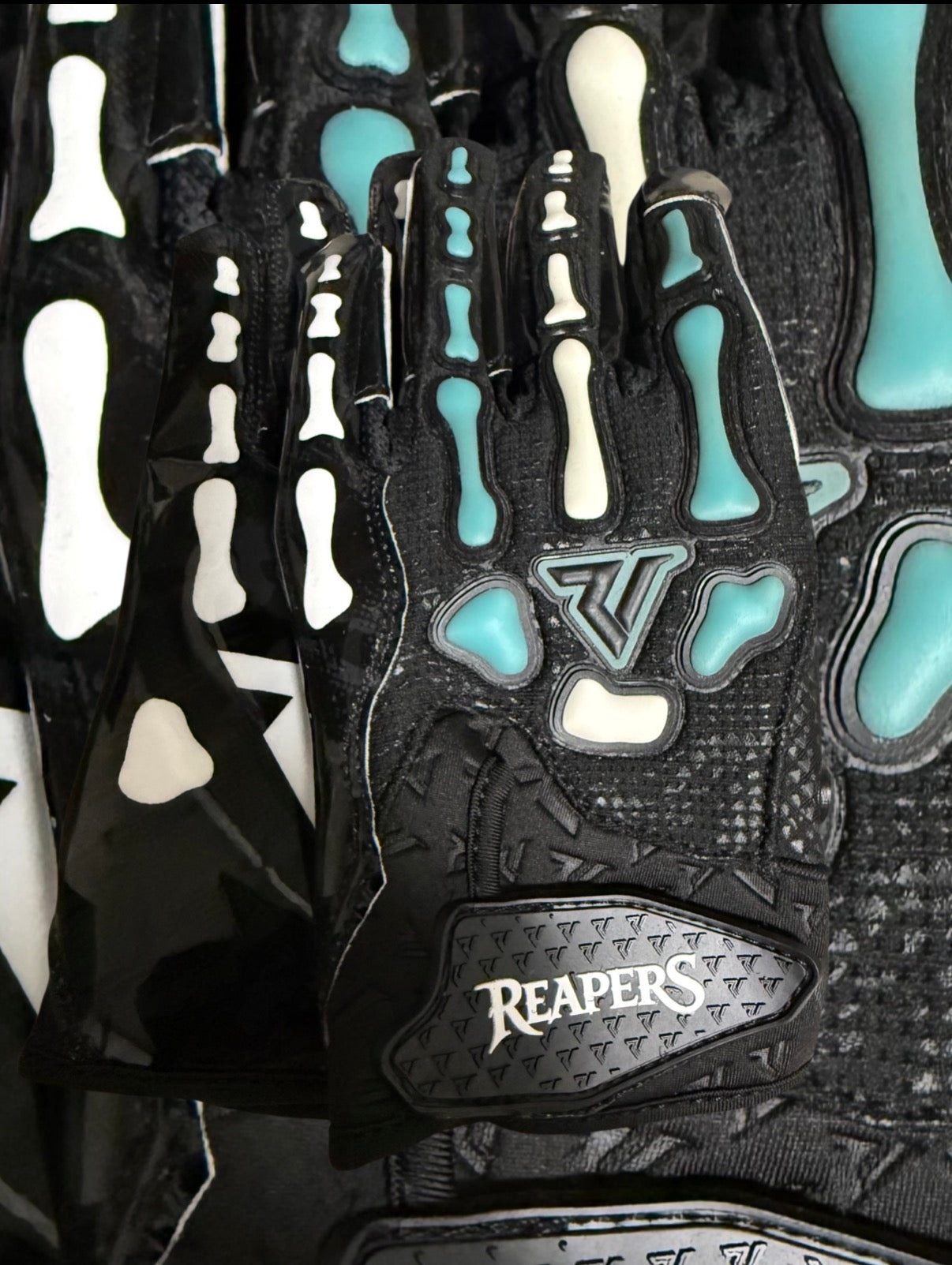 NEW Reaper Black Series Bones Football Gloves